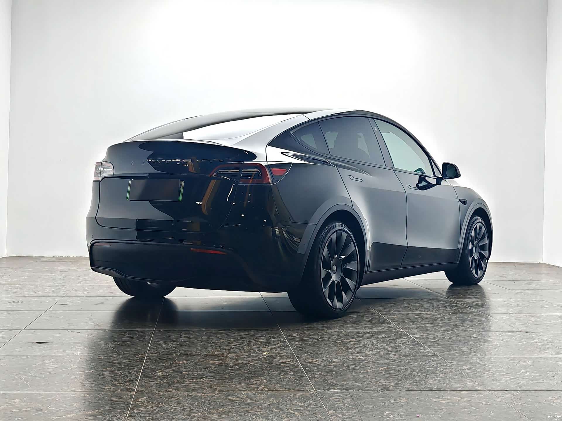 Tesla Model Y, 2023 6