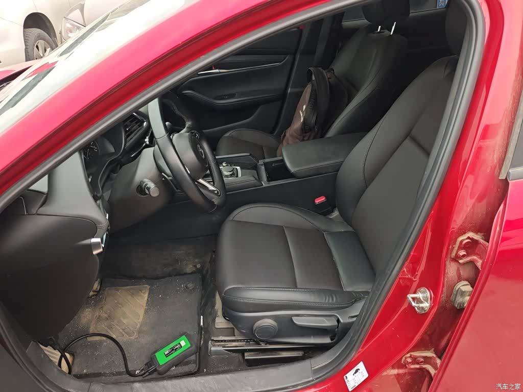 Mazda Mazda3, 2022 15