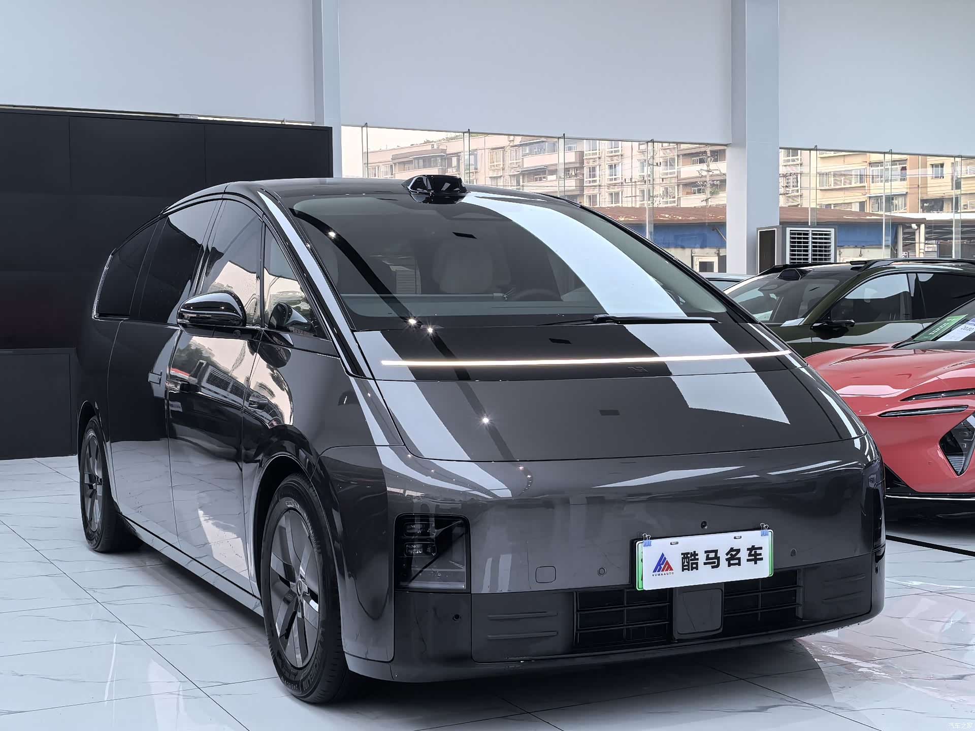 Li Auto MEGA, 2025 3