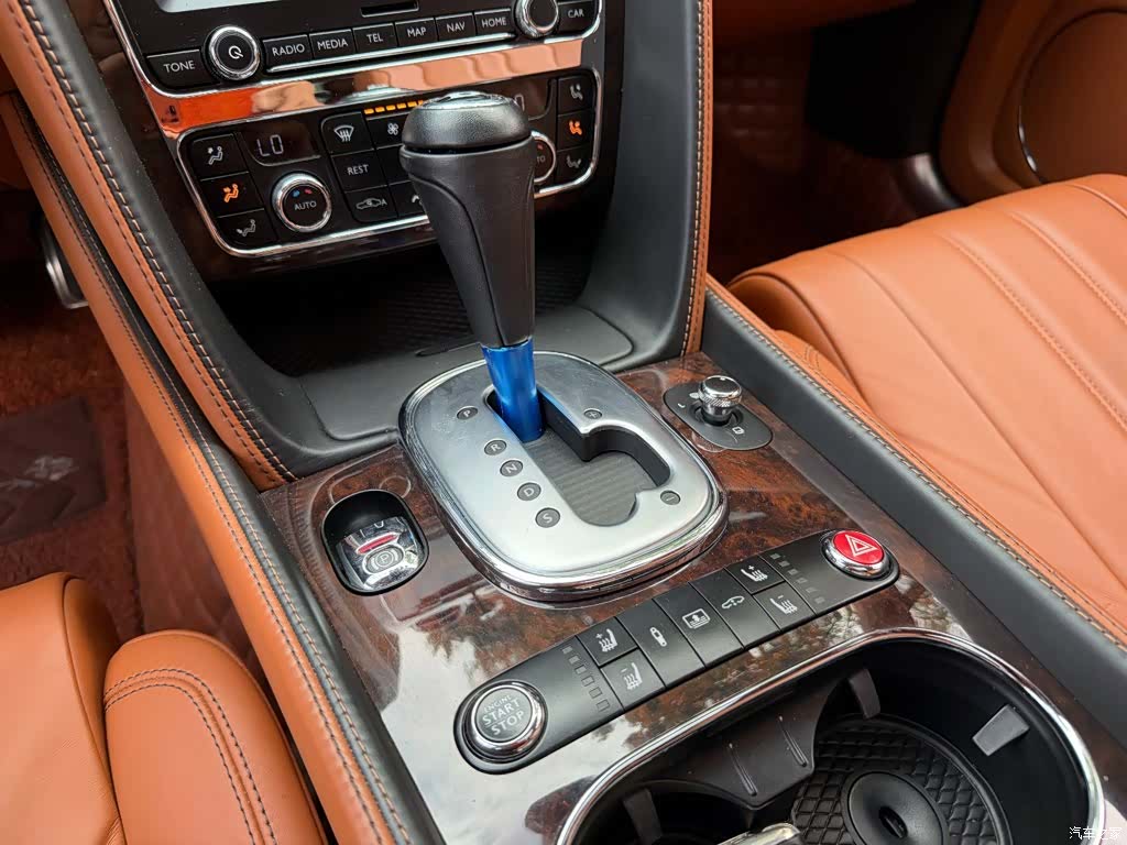 Bentley Flying Spur, 2016 9