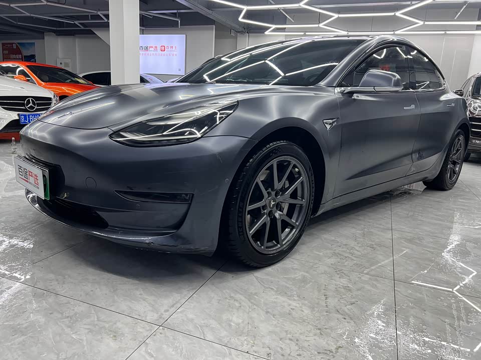 Tesla Model 3 Tesla Model 3