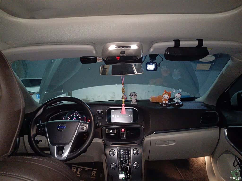 Volvo V40, 2016 9