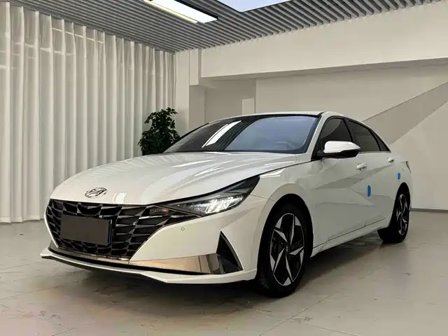 Hyundai Elantra 2022 — купить из Китая под заказ