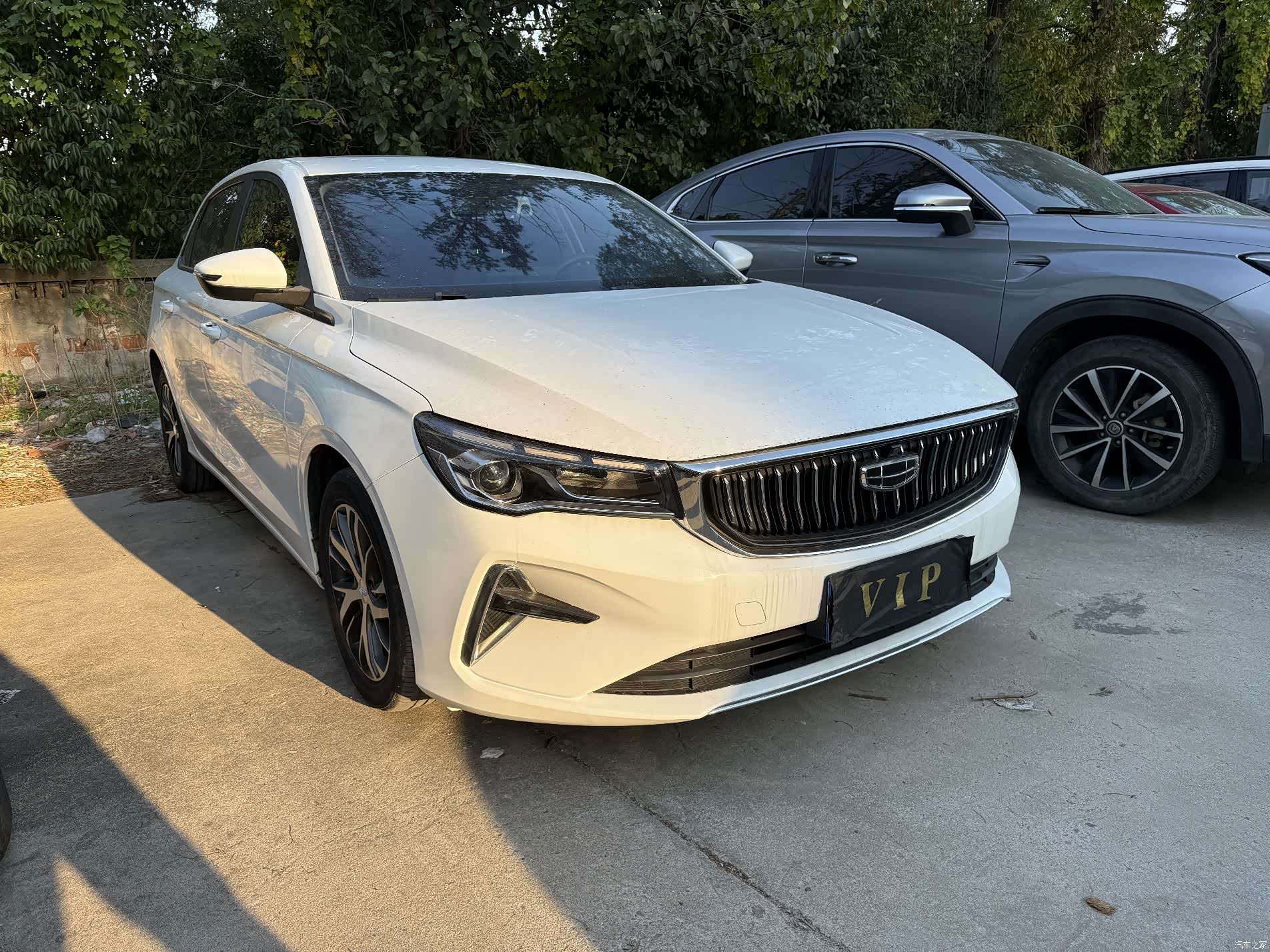 Geely Emgrand, 2022 3