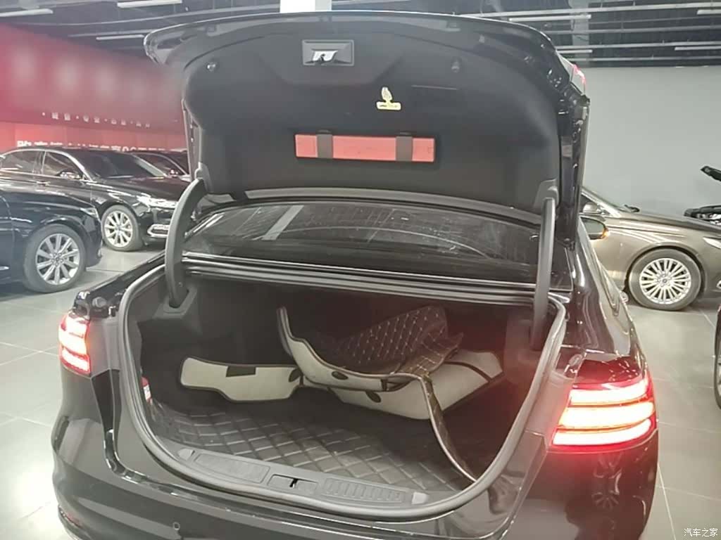 Ford Taurus, 2021 19