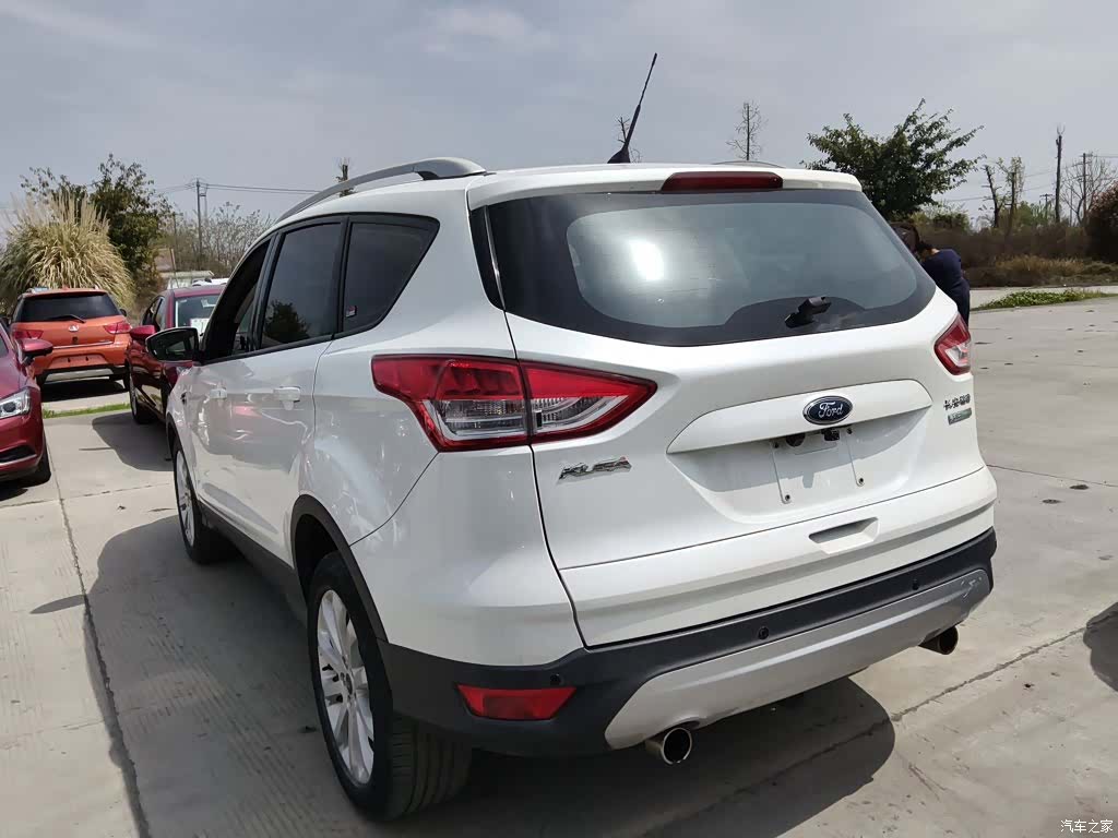 Ford Kuga, 2016 23