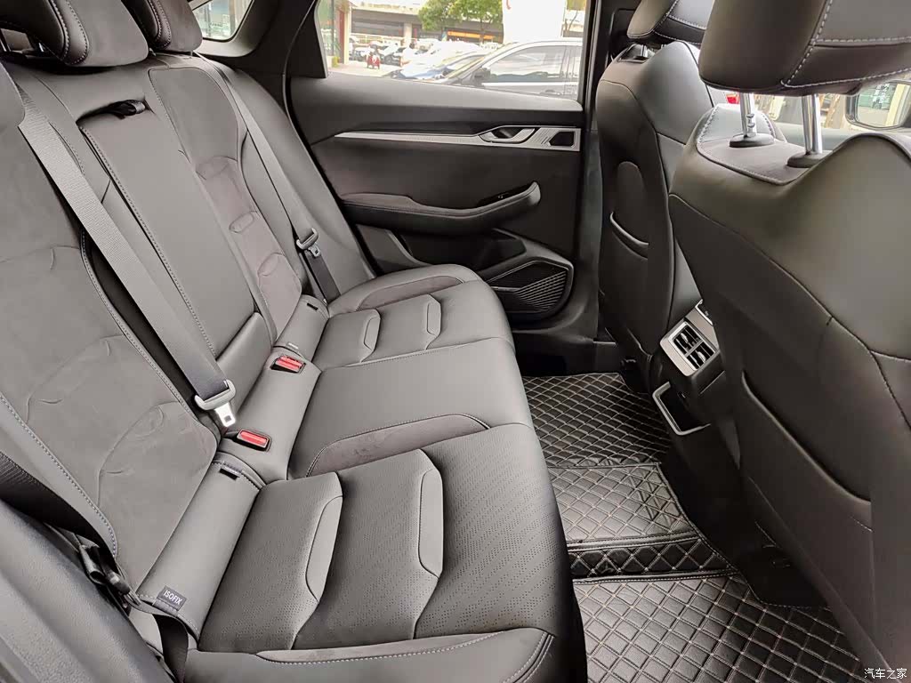 Geely Preface, 2024 11
