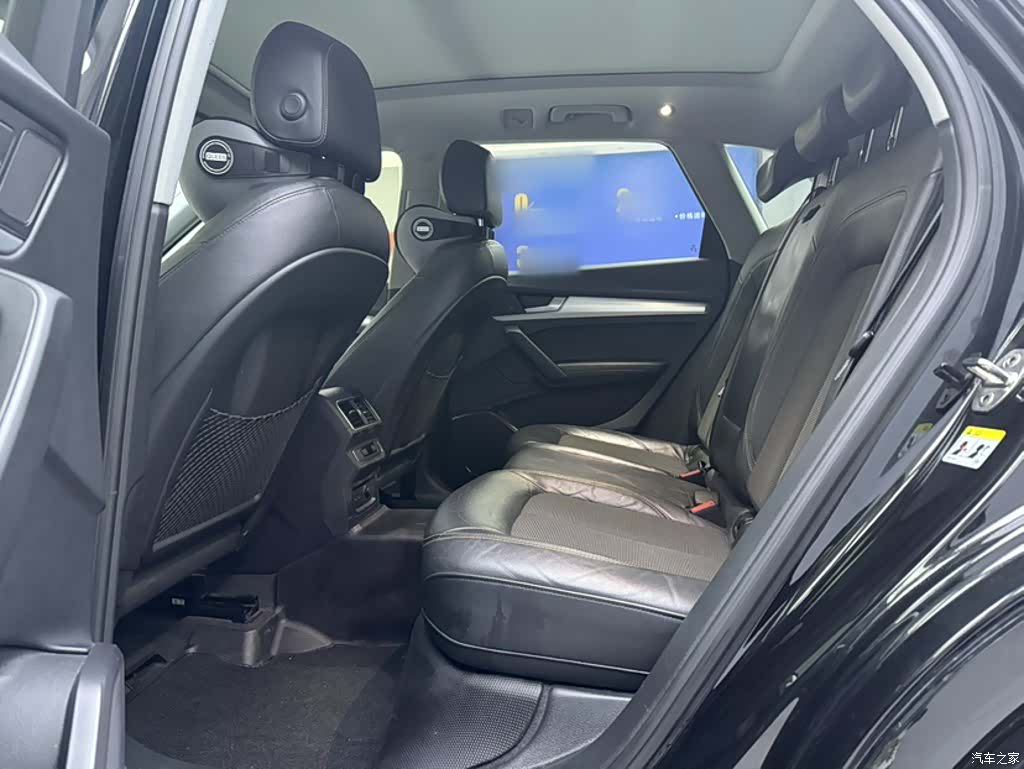 Audi Q5L, 2019 10