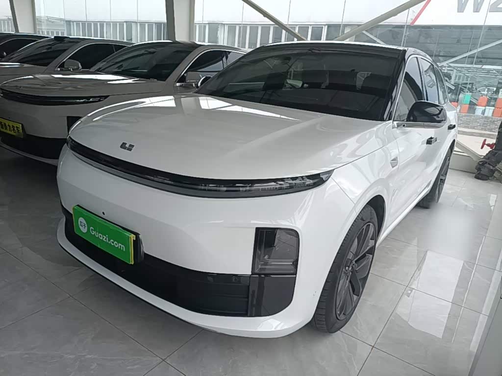 Li Auto L6