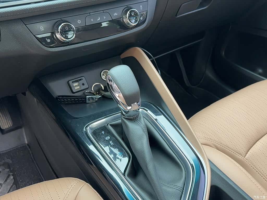 Buick GL6, 2021 8