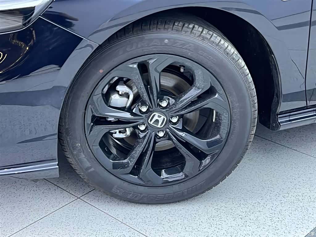 Honda Accord, 1900 10