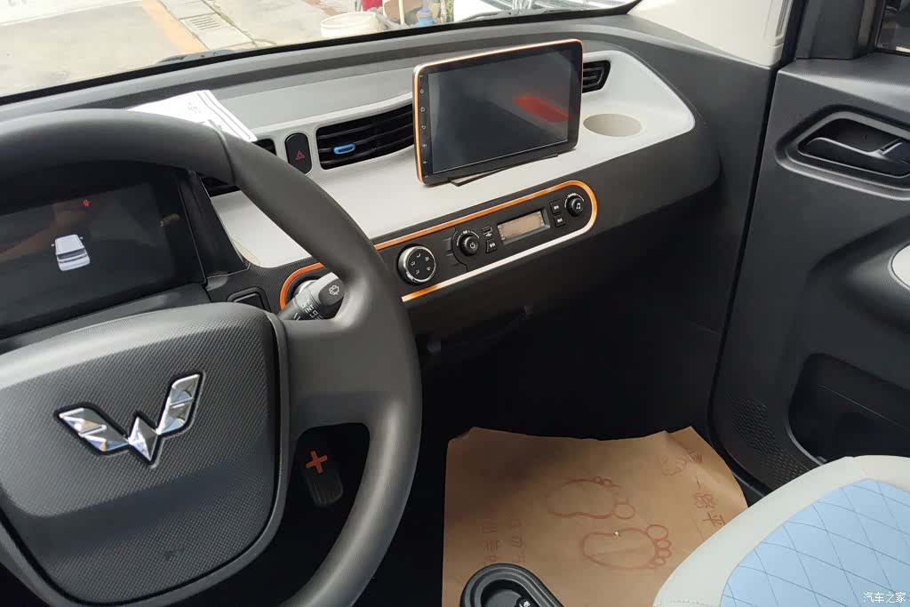 Wuling MINIEV, 2021 13