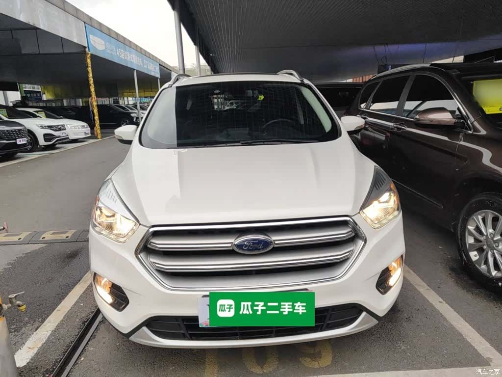 Ford Kuga, 2017 3