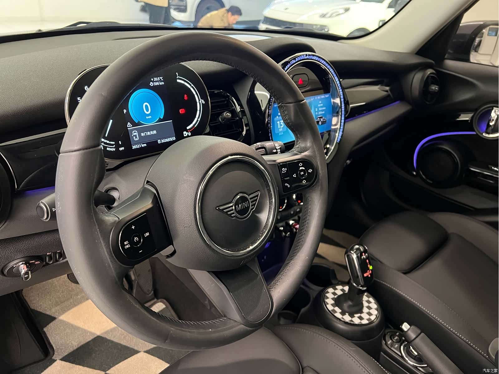 Mini Cooper, 2023 10