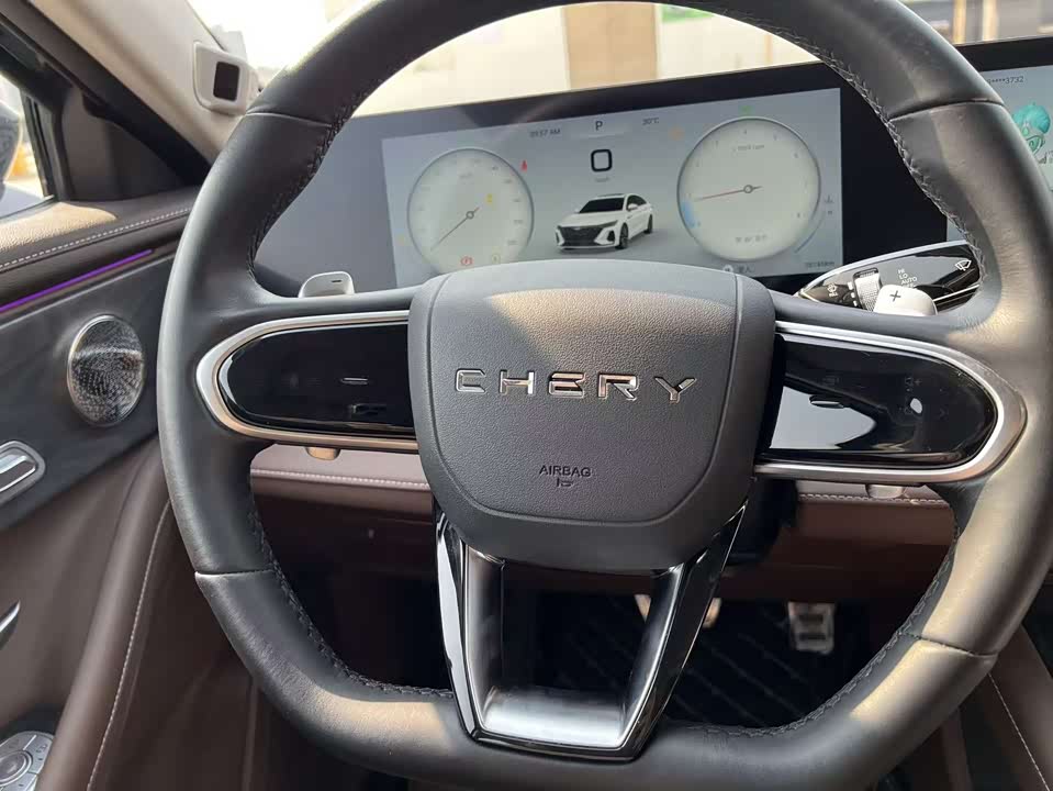 Chery Arrizo 8