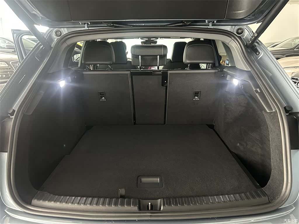 Audi Q4 e-tron, 2023 9