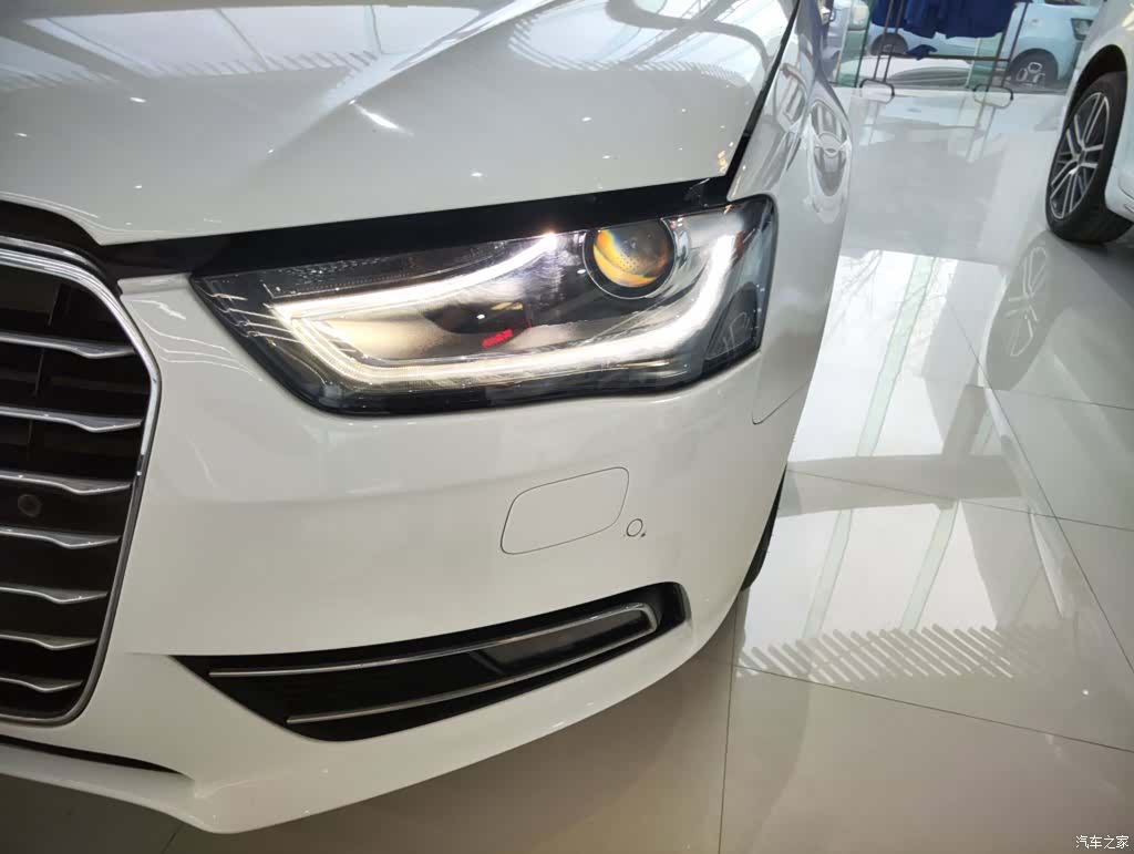 Audi A4L, 2016 24