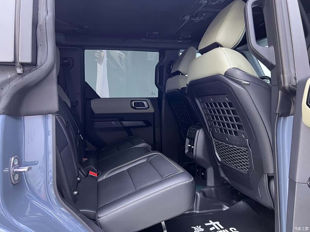 Ford Bronco, 2025 18