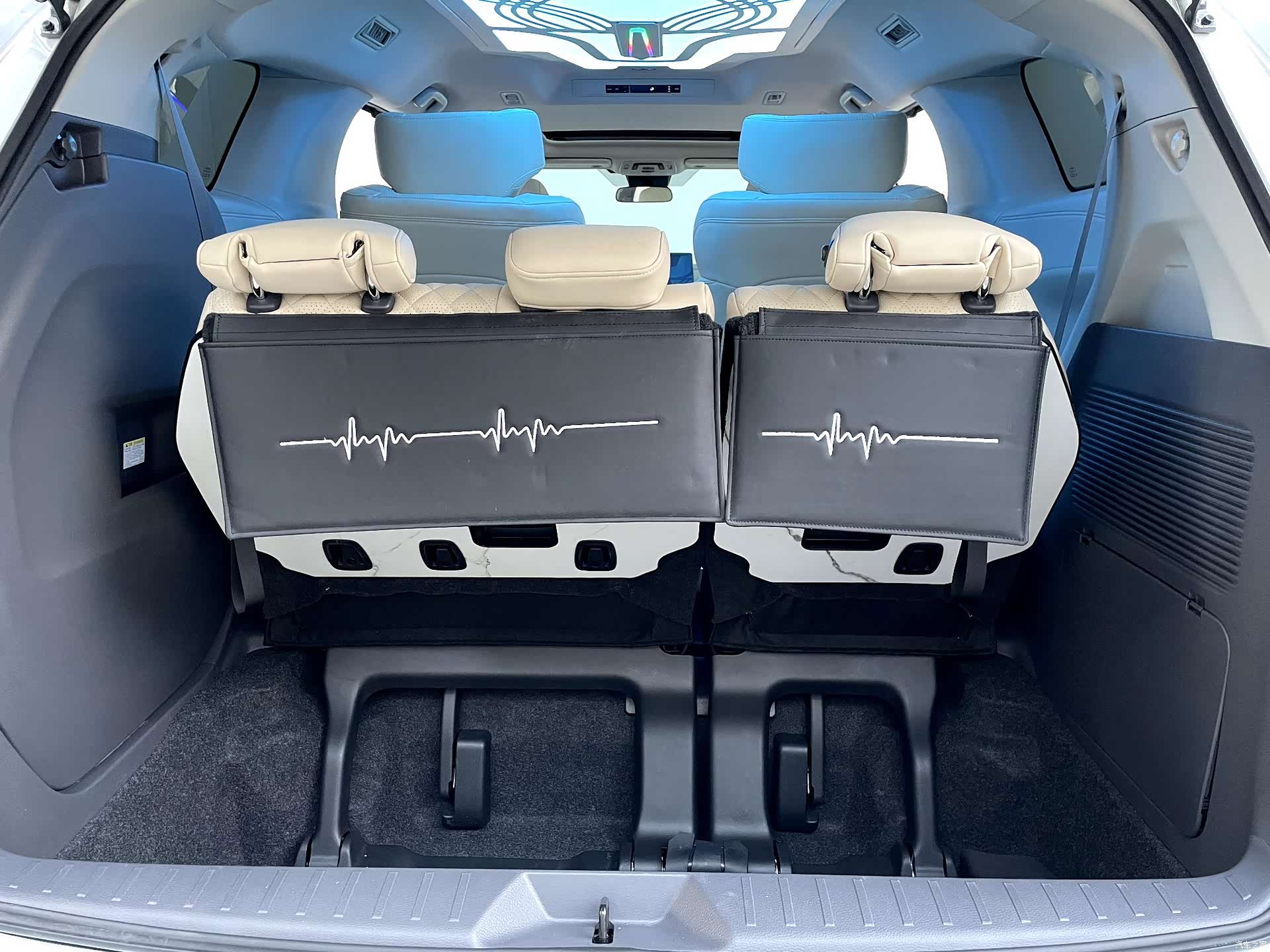 Toyota Sienna, 2025 30