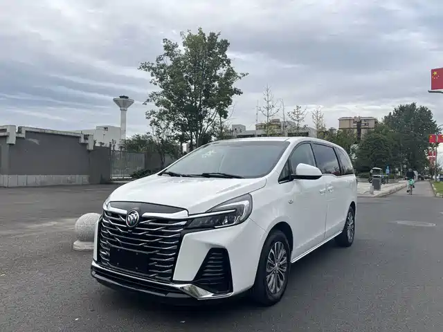 Buick GL8 2023 — купить из Китая под заказ