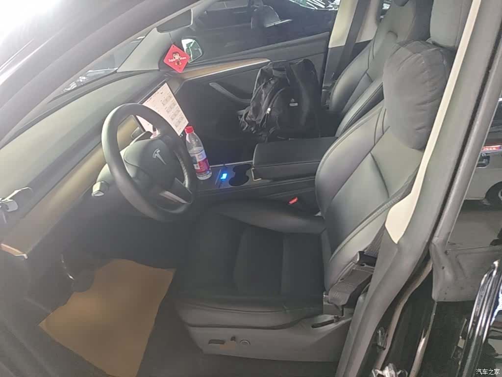Tesla Model Y, 2021 15
