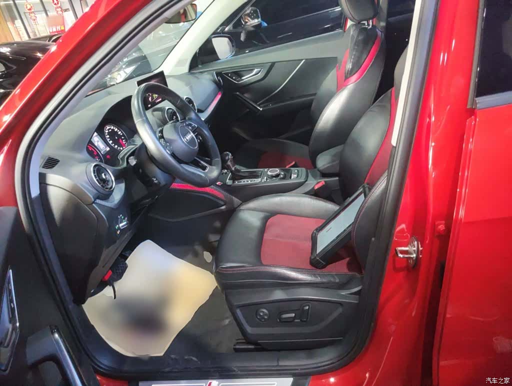 Audi Q2L, 2018 15