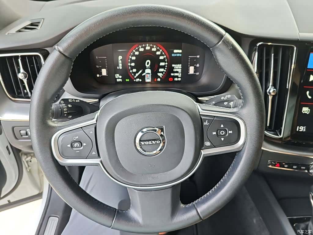 Volvo XC60, 2018 7