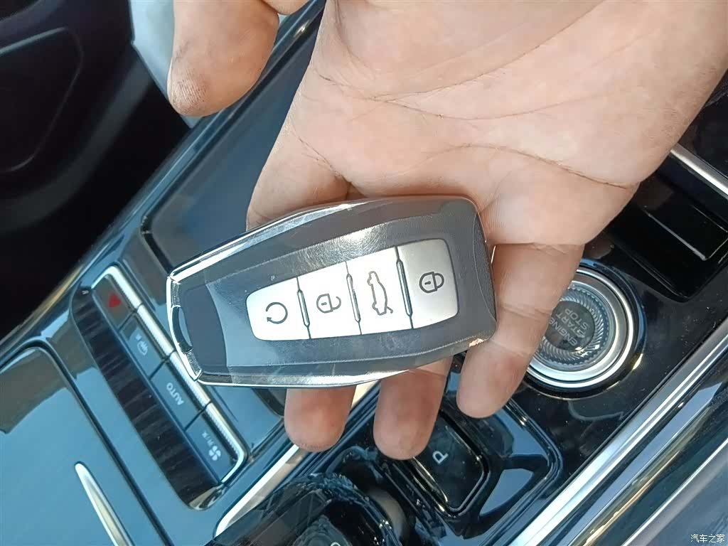 Geely Boyue, 2026 9