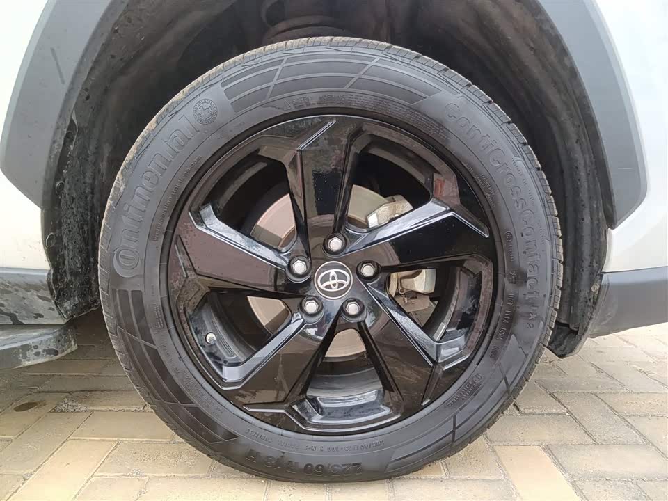 Toyota RAV4 Rongfang