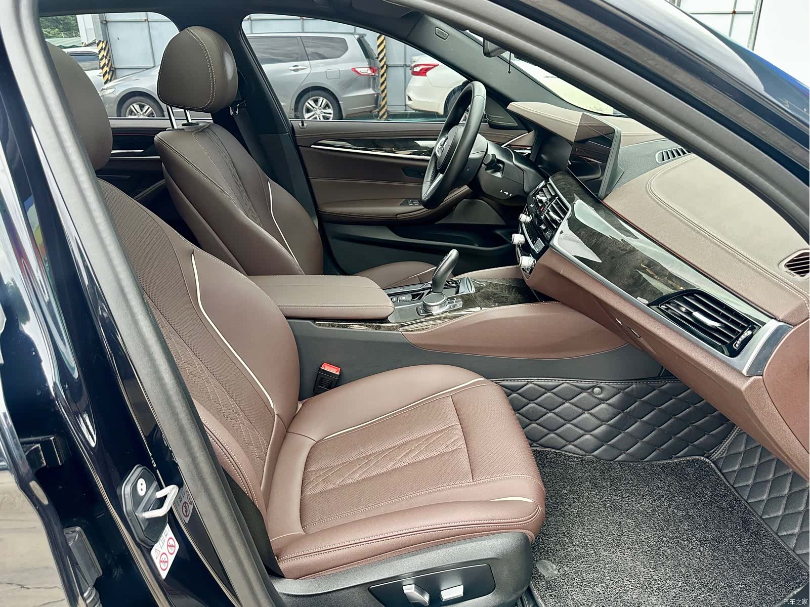 BMW 5 Series, 2023 12