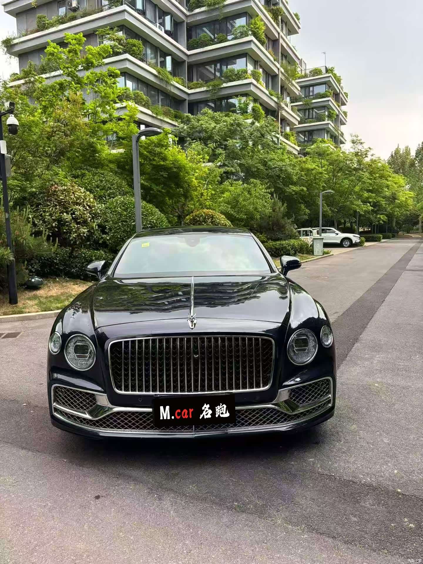 Bentley Flying Spur, 2022 2