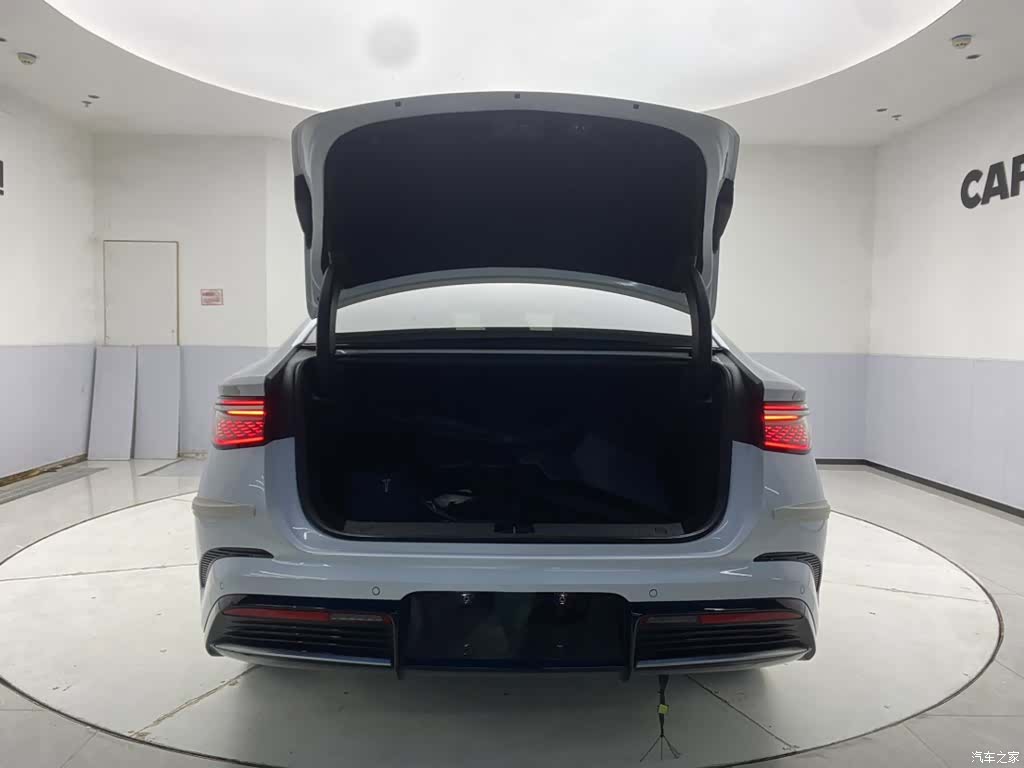 BYD Seal, 2025 29