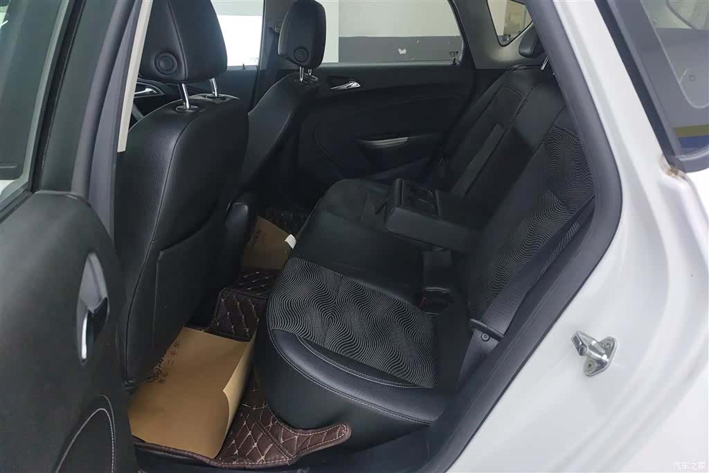 Buick XT, 2014 11