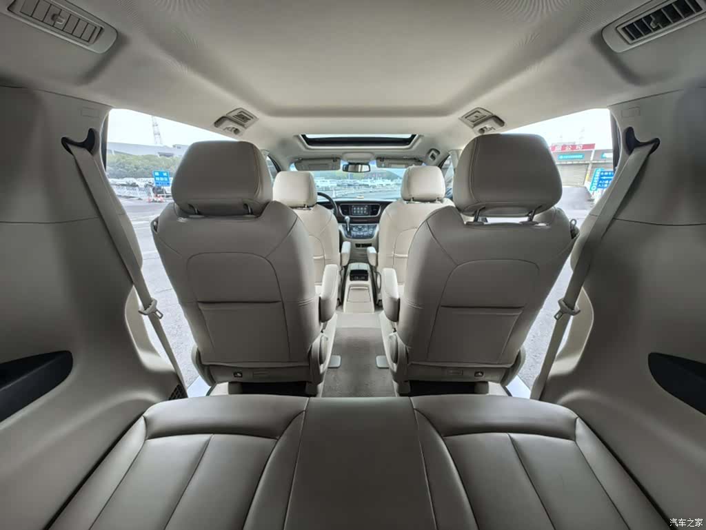 Buick GL8, 2019 19