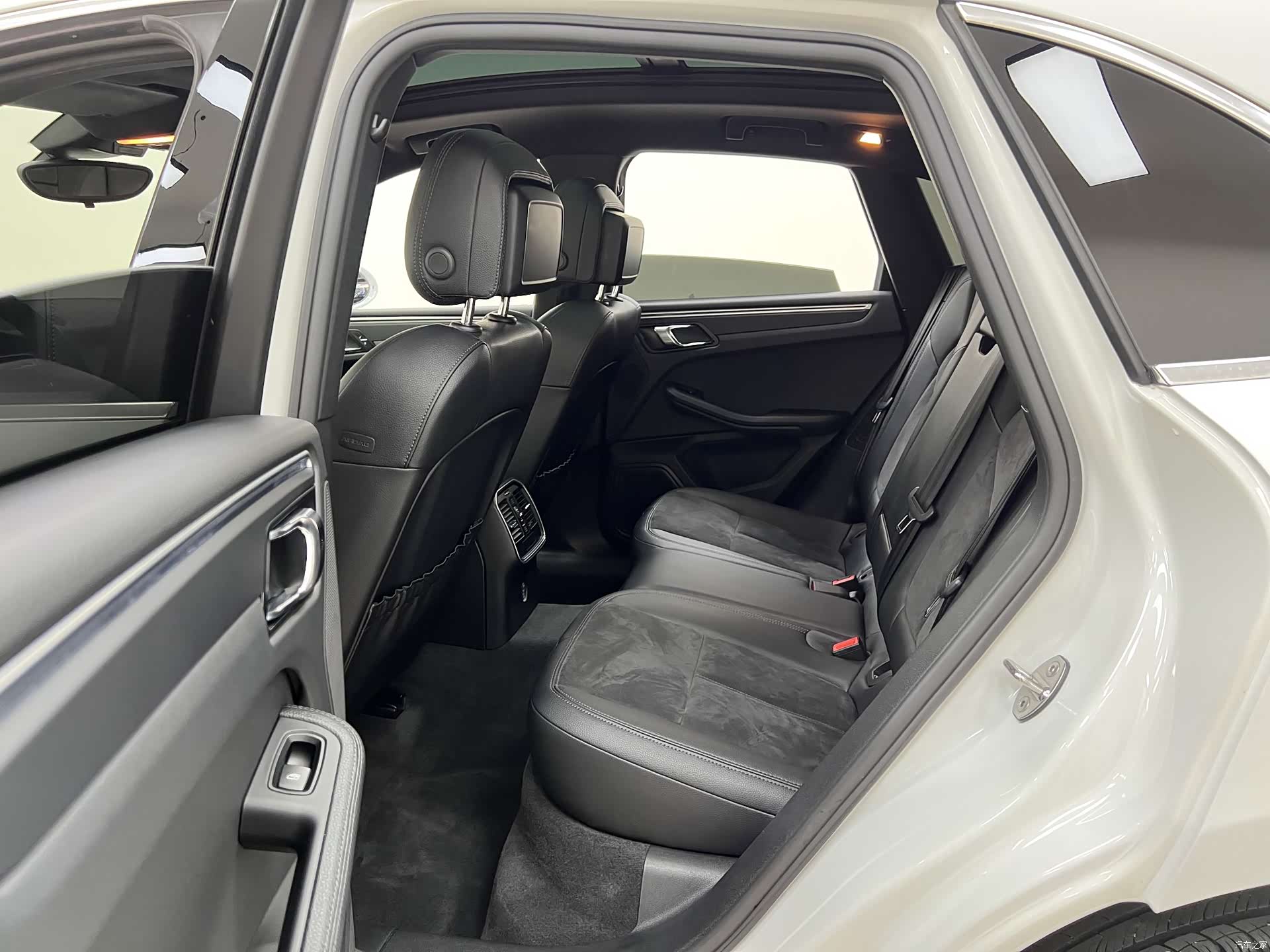 Porsche Macan, 2017 25
