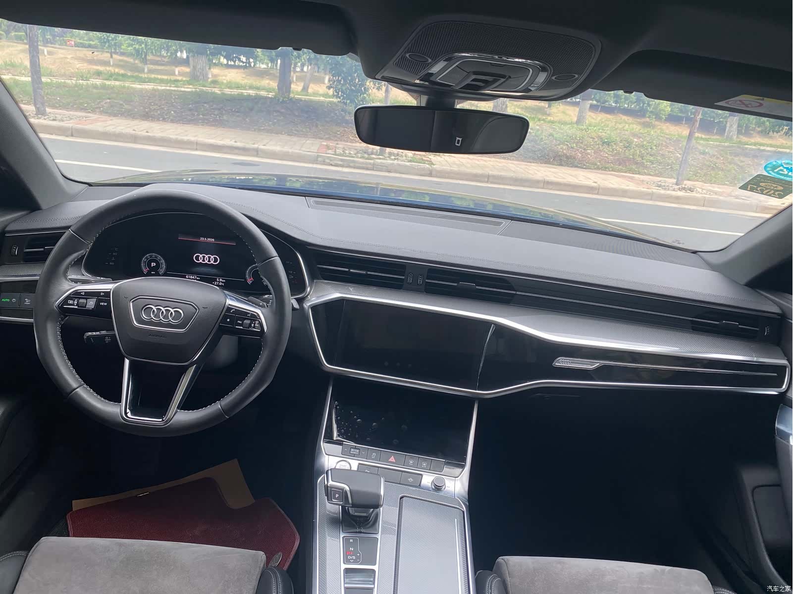 Audi A6L, 2019 все фото