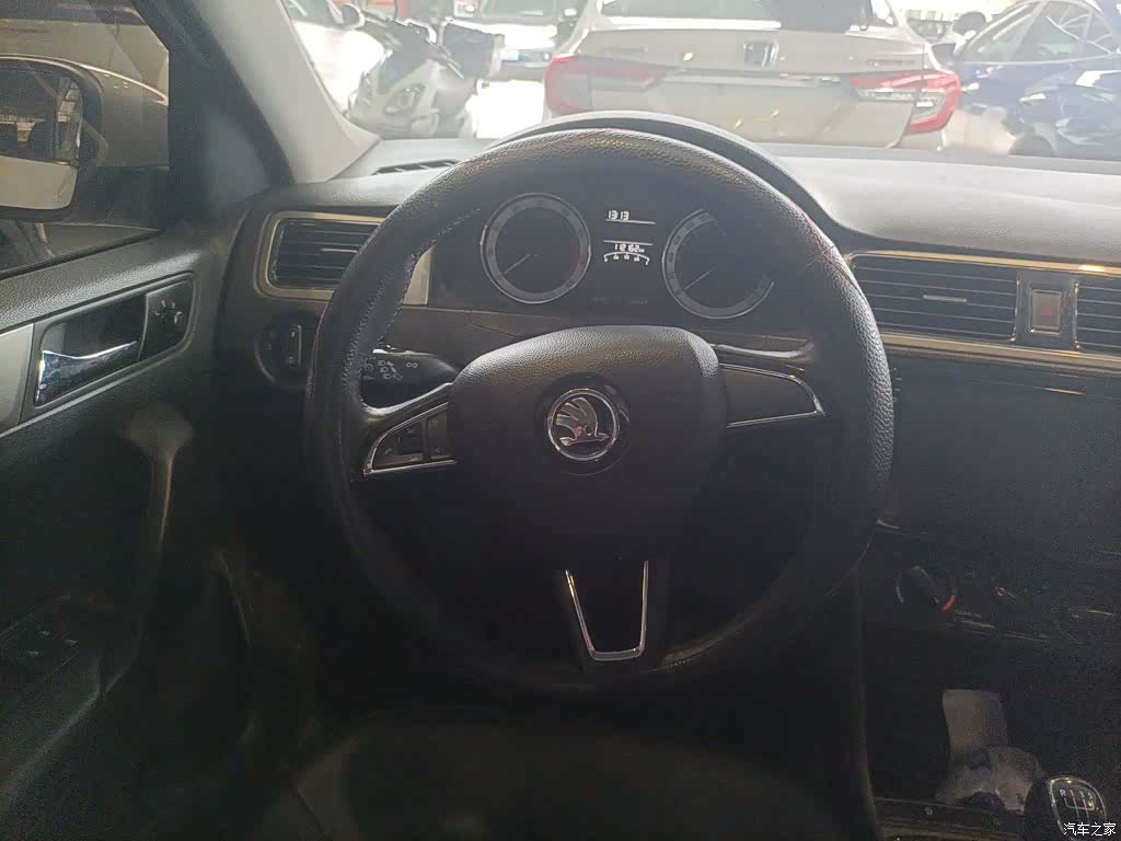 Skoda Rapid, 2020 7