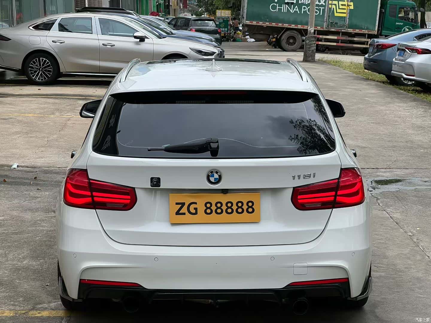 BMW 3 Series, 2017 все фото