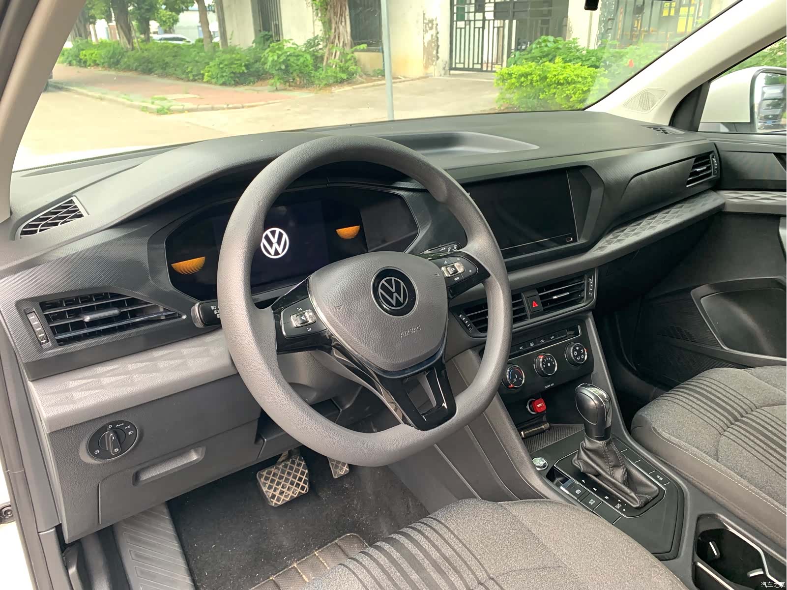 Volkswagen Tharu, 2023 10
