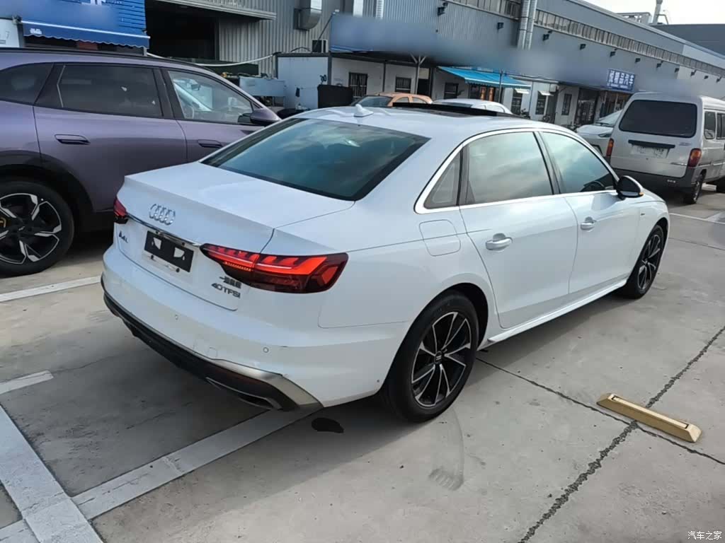 Audi A4L, 2021 7