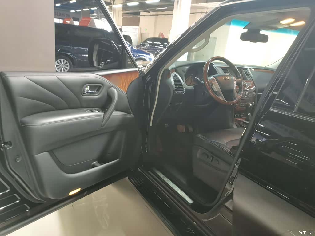 Infiniti QX80, 2017 16