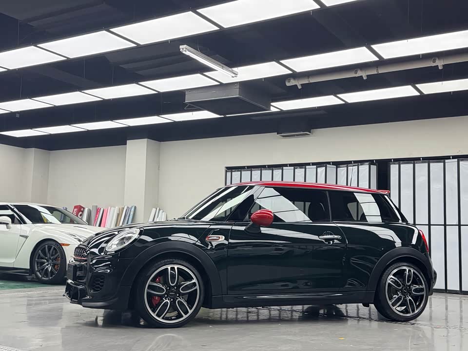 MINI JCW