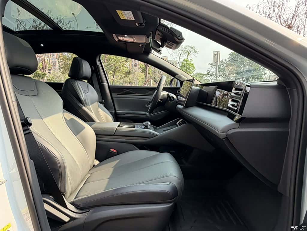 BYD Qin, 2025 17