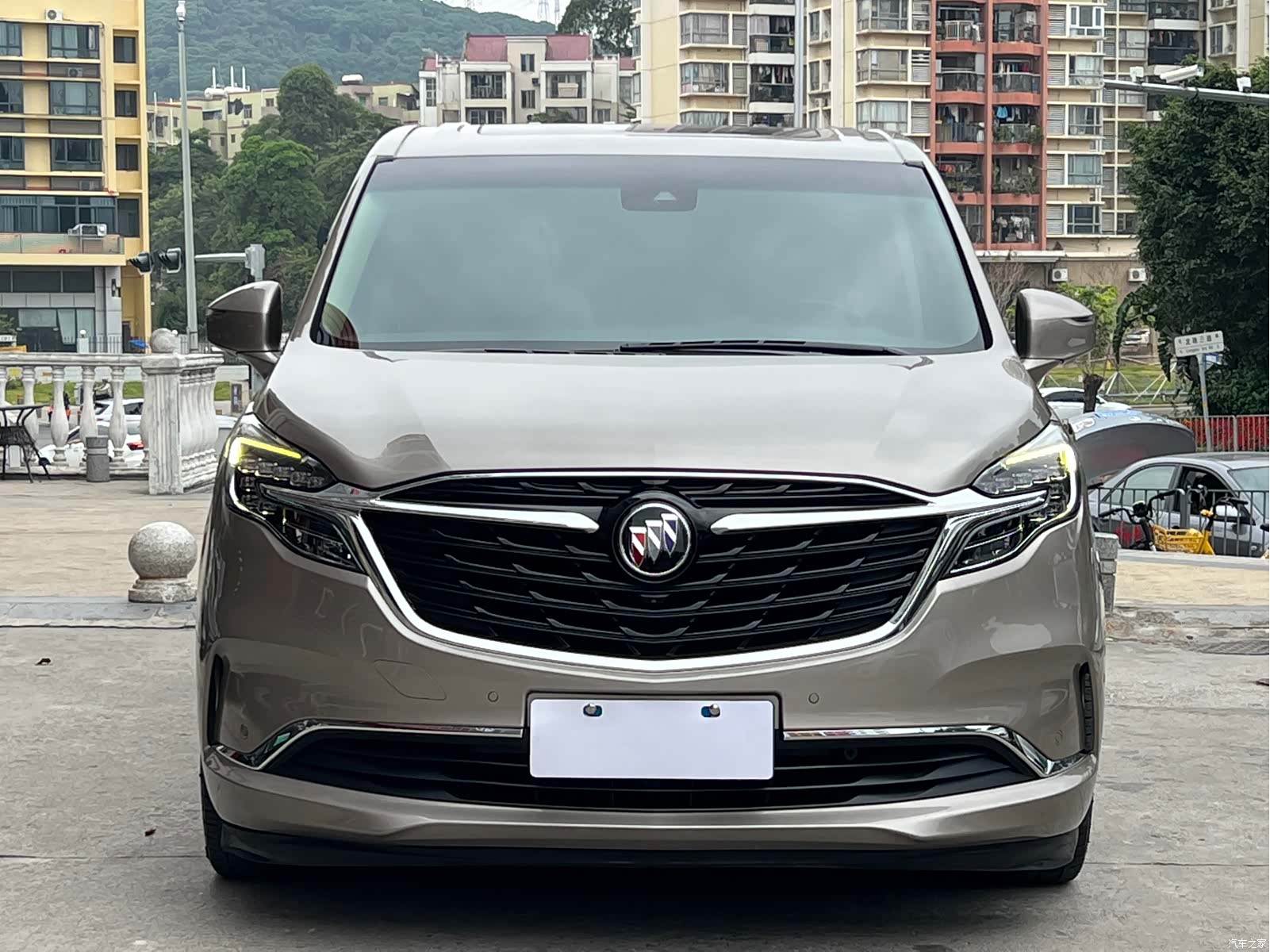 Buick GL8, 2022 2