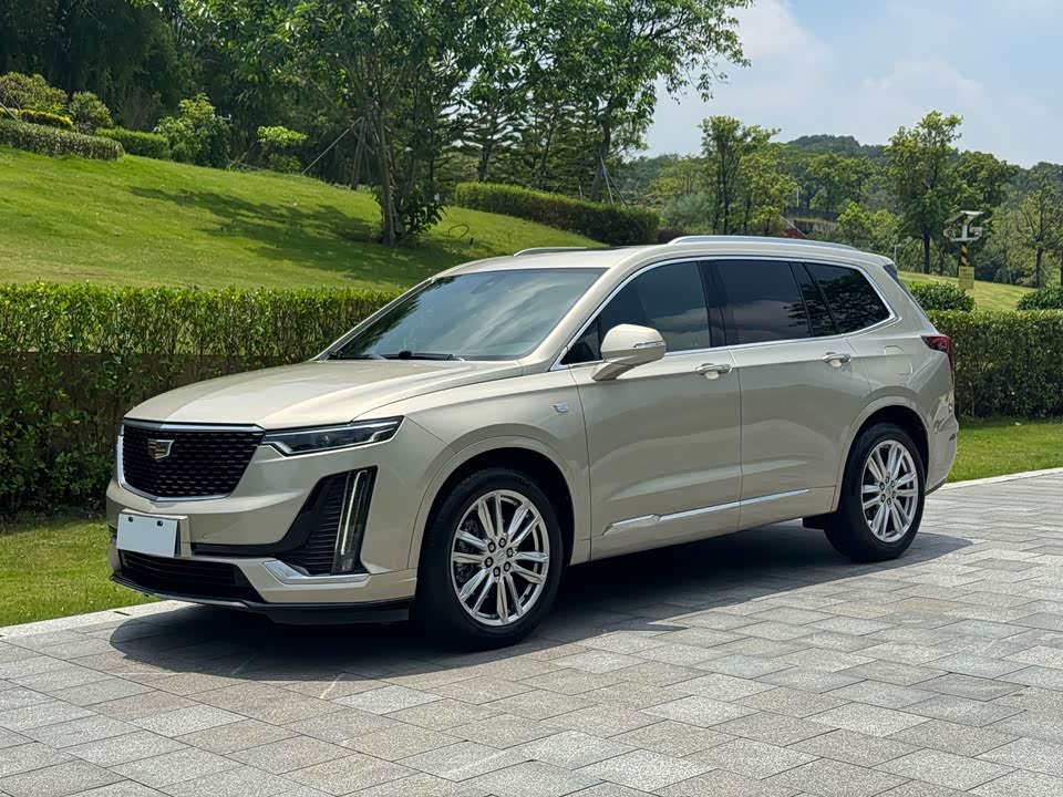 Cadillac XT6