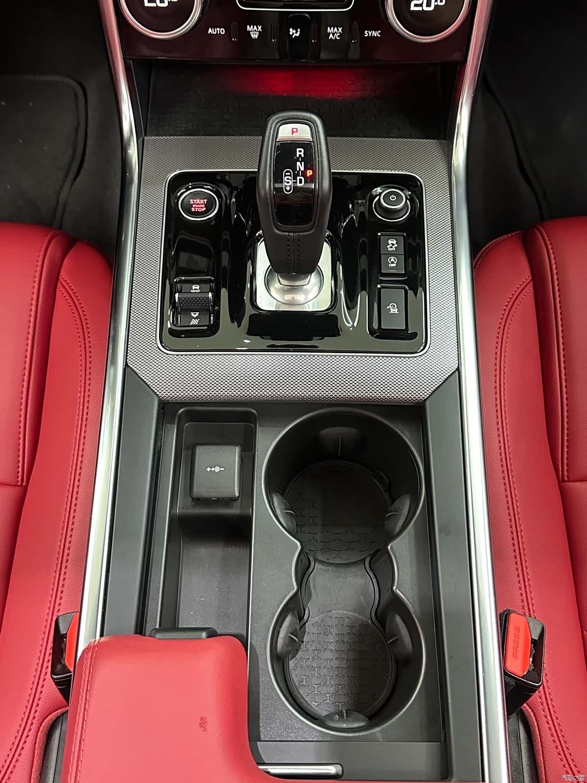 Land Rover XEL, 2022 16