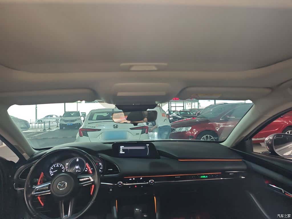 Mazda Mazda3, 2022 13