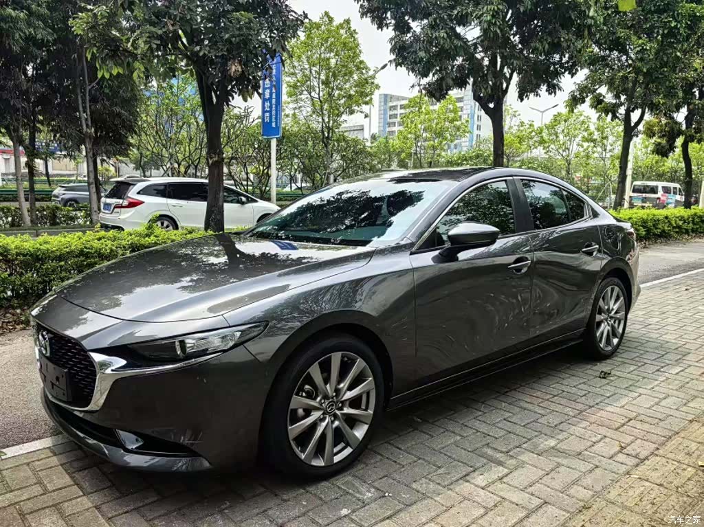 Mazda Mazda3, 2022 1