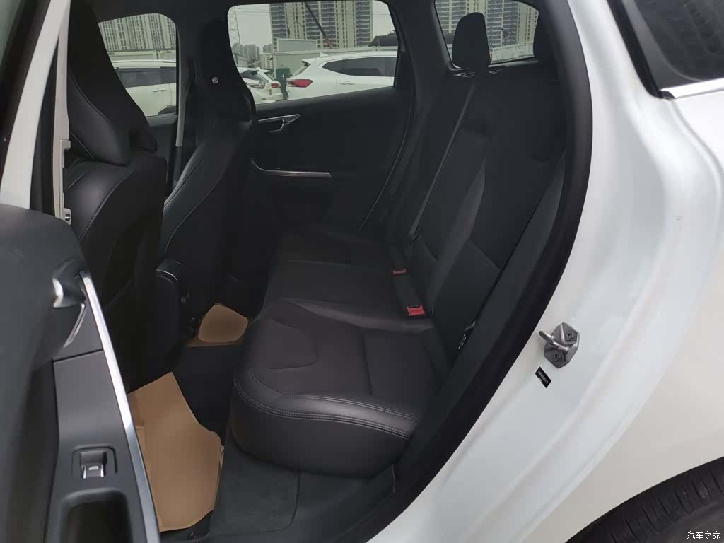 Volvo XC60, 2016 13