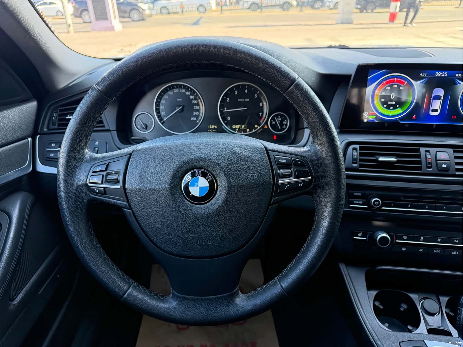 BMW 5 Series, 2014 11
